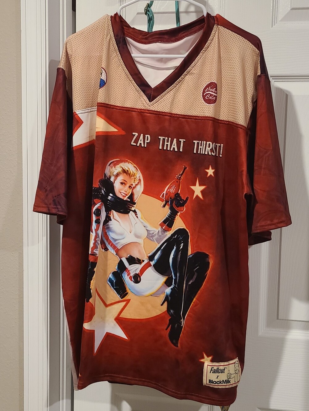 NWT! Fallout BlackMilk Nuka-Cola Graphic Jersey - Red & Cream XXL